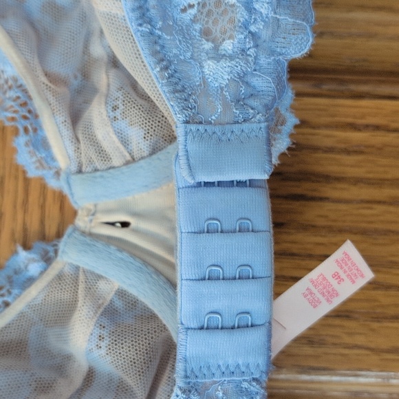 Victoria's Secret Body by Victoria bra, 34B, new - Picture 7 of 10